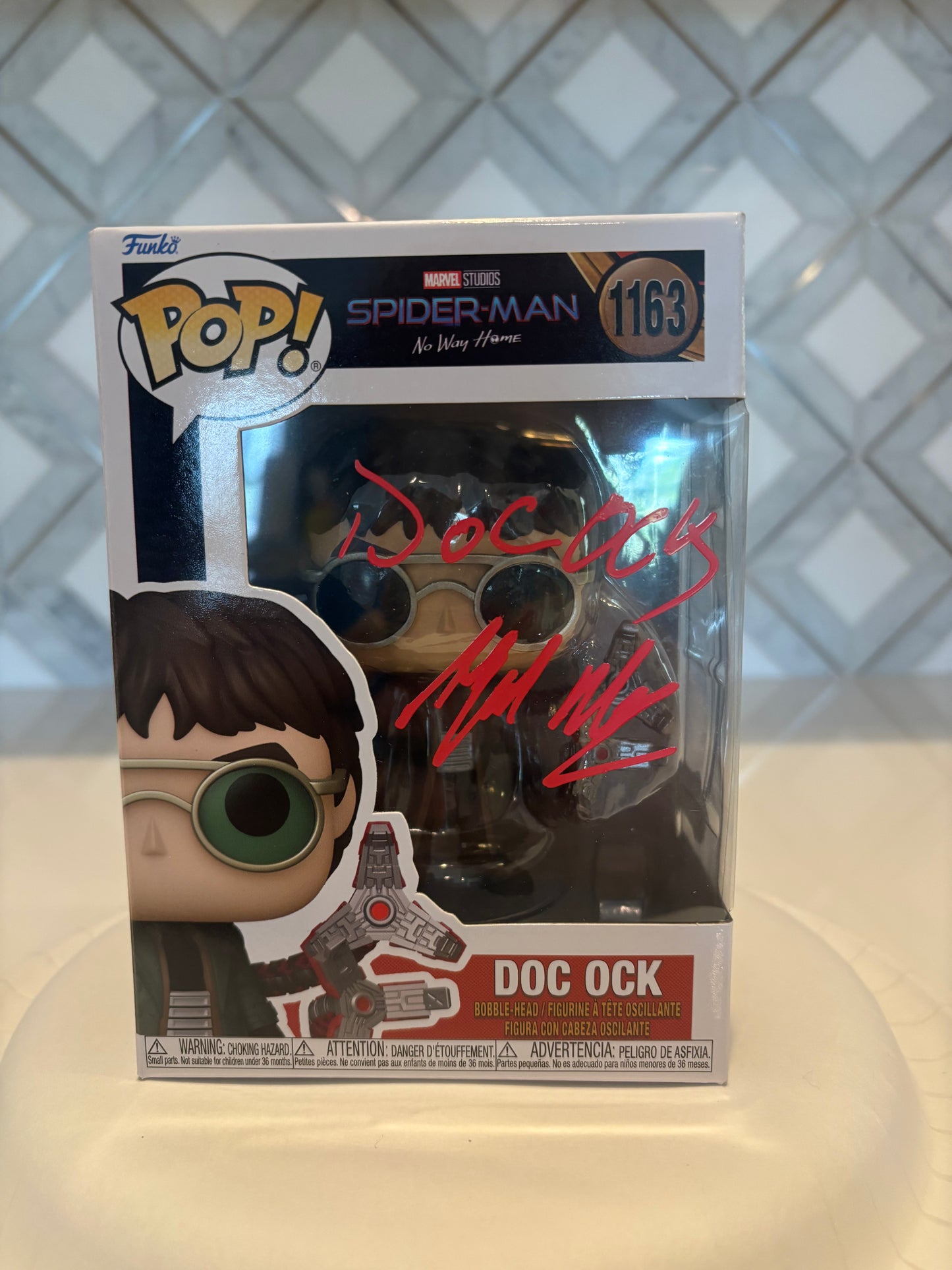 Alfred Molina Signed Funko Pop (RACC)