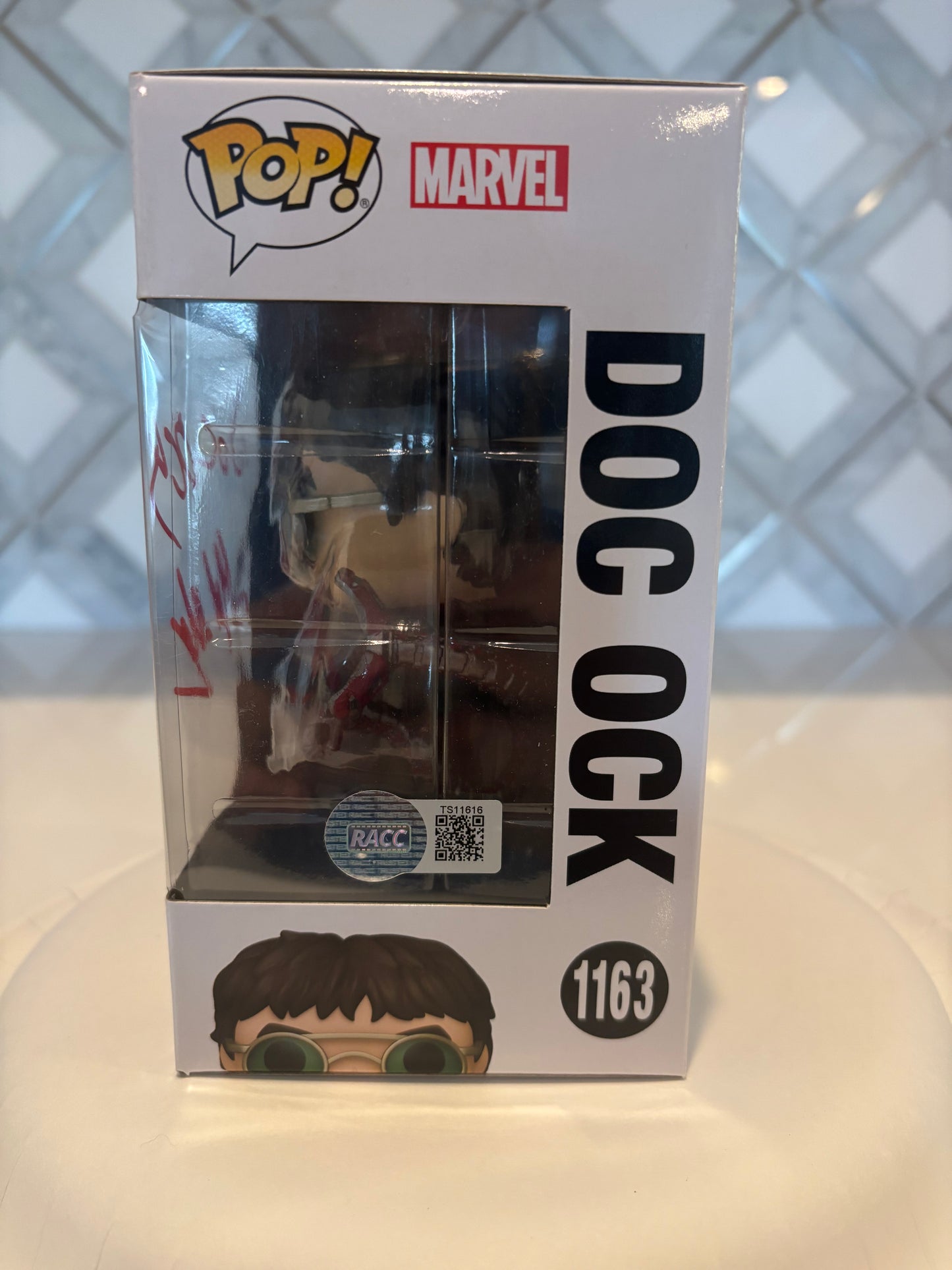 Alfred Molina Signed Funko Pop (RACC)