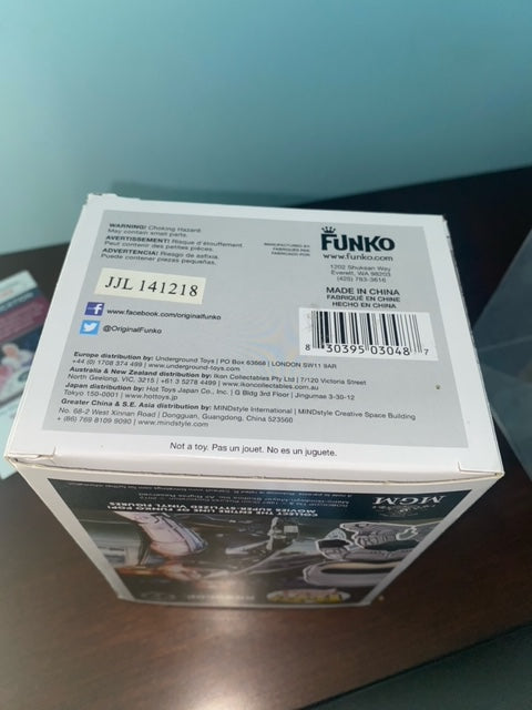 Funko Pop! Robocop signed by Peter Weller (Small Box Tear)